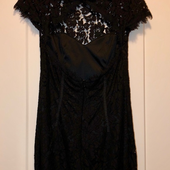 Cachet lace dress - Picture 4 of 4